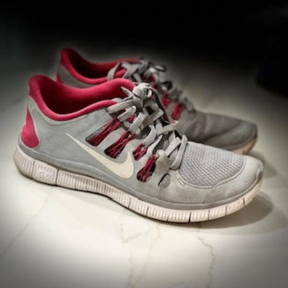 Nike running onnature free & flexible shoes size 7 Grey & Pink - Picture 2 of 3